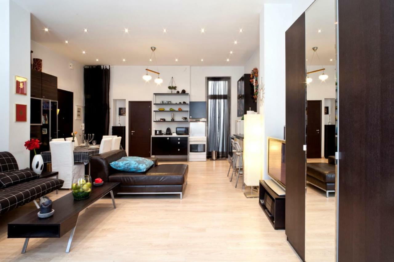 Deluxe Central Loft Near Acropolis Atina Dış mekan fotoğraf